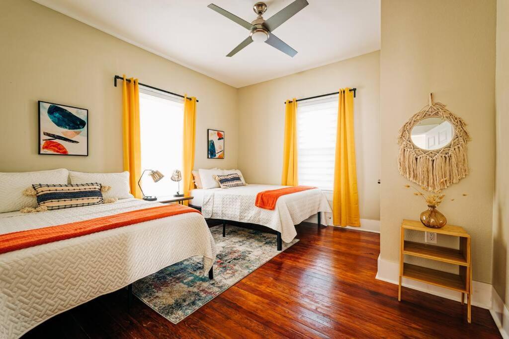 Close To Downtown San Antonio,Tx With Private Backyard And Firepit Zewnętrze zdjęcie